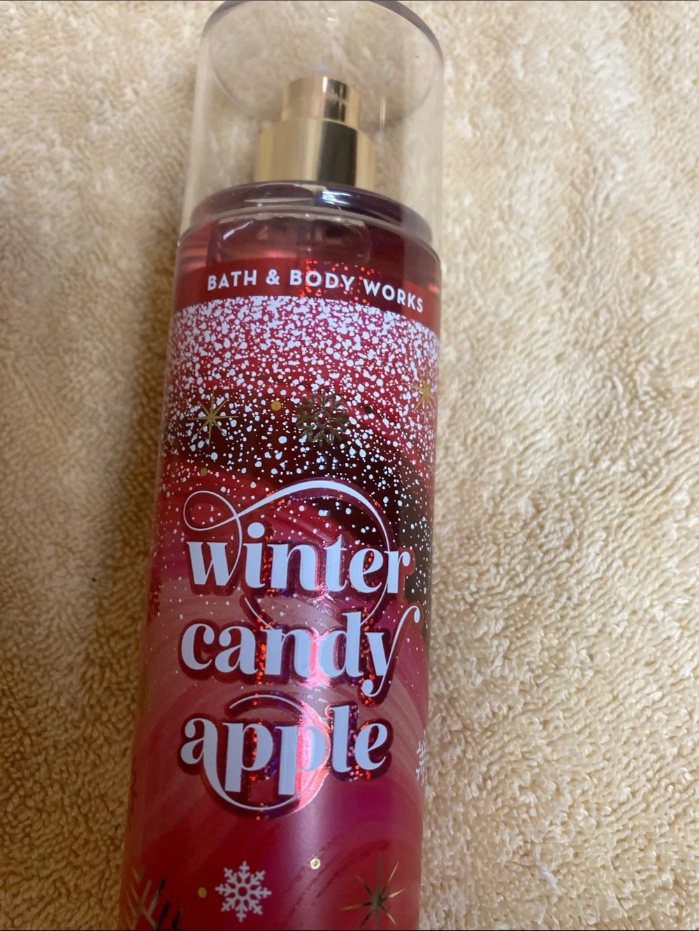 Bath & Body Works Winter Candy Apple Fragrance  - Red
